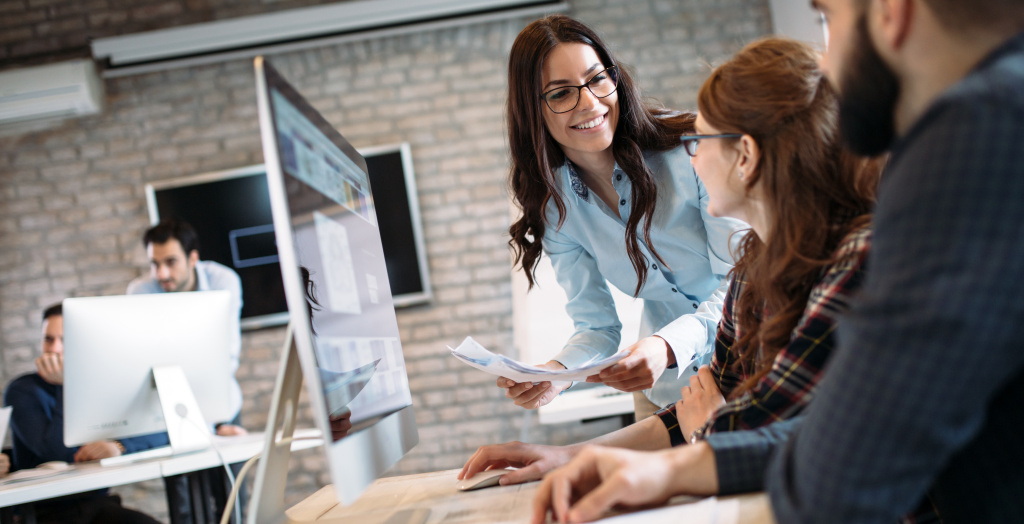 sbline-business-internet-to-office-stock_woman_computer.jpg sbline-business-internet-to-office-stock_woman_computer.jpg